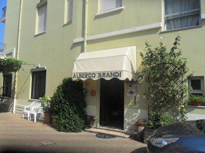 Albergo Villa-Brandi --- Pensione Completa --- Белариа-Игеа Марина Екстериор снимка