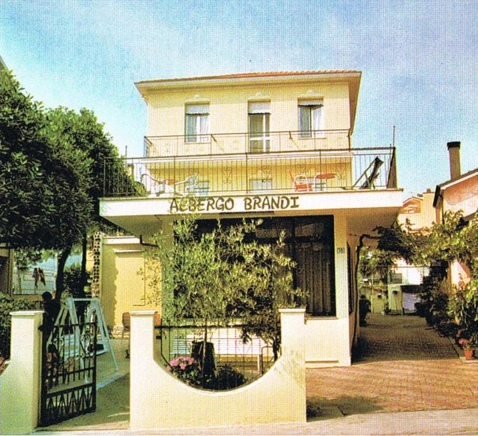 Albergo Villa-Brandi --- Pensione Completa --- Белариа-Игеа Марина Екстериор снимка