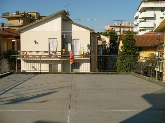 Albergo Villa-Brandi --- Pensione Completa --- Белариа-Игеа Марина Екстериор снимка